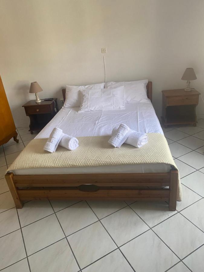 Amnia Apartment Agios Romanos ภายนอก รูปภาพ