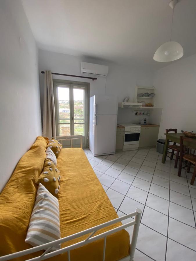 Amnia Apartment Agios Romanos ภายนอก รูปภาพ