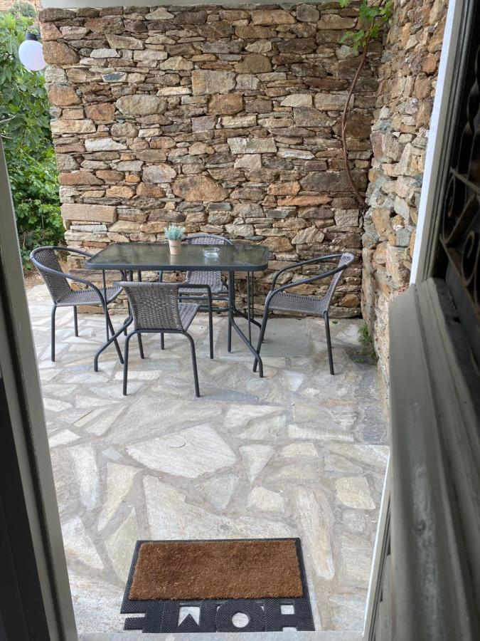 Amnia Apartment Agios Romanos ภายนอก รูปภาพ